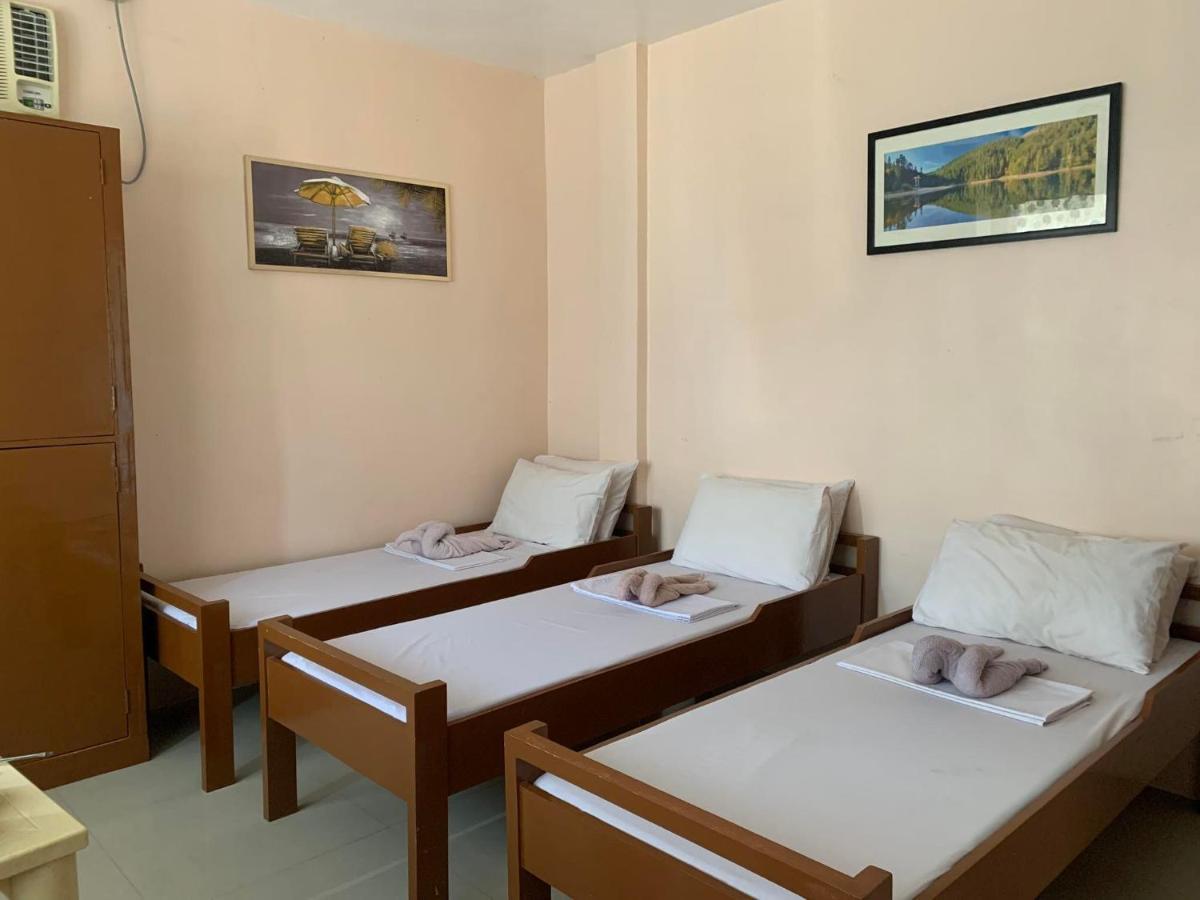 Brielles Travellers Inn Тагбиларан Экстерьер фото